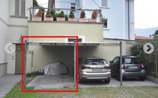 PISOGNE (BS) -ZONA CENTRALE CON VISTA LAGO- VENDESI TRILOCALE MANSARDATO.