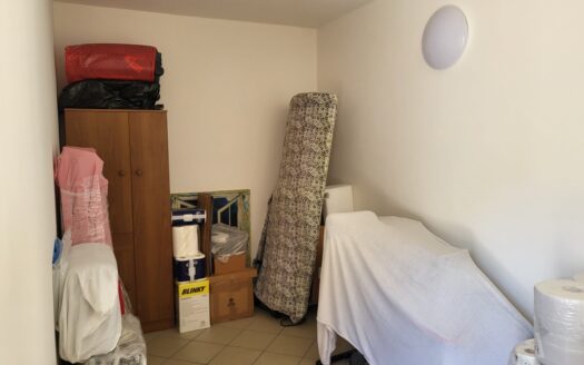 NIARDO (BS) VENDESI VILLETTA INDIPENDENTE.