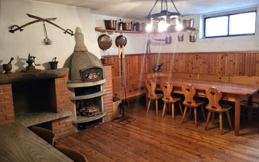 NIARDO (BS) VENDESI VILLETTA INDIPENDENTE.