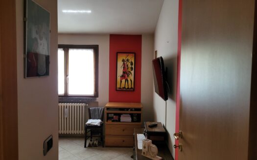 NIARDO (BS) VENDESI VILLETTA INDIPENDENTE.