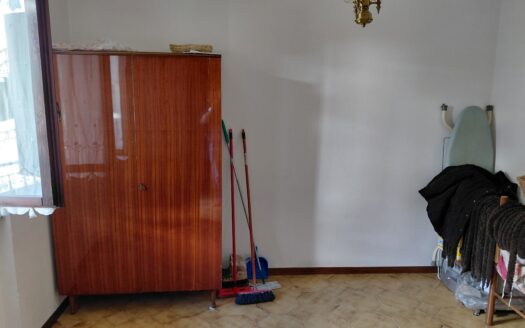 PIAN CAMUNO (BS) FRAZ. VISSONE VENDESI PORZIONE DI FABBRICATO TERRA-CIELO.