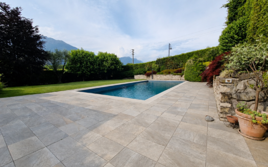 PISOGNE (BS) fraz. GRATACASOLO VILLA SINGOLA CON PISCINA